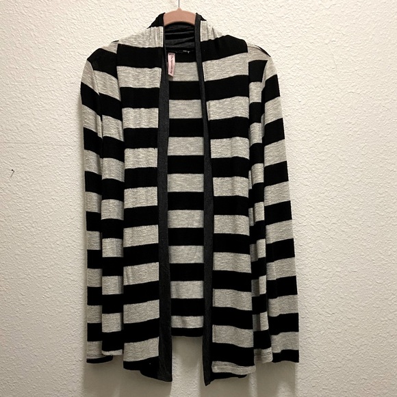 🆕 Cream & Black Striped Open Cardigan - Picture 1 of 5